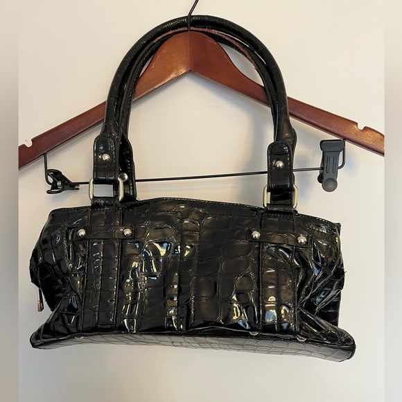 Black Crocodile-Embossed Women's Handbag - Picture 4 of 9